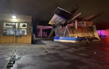 Более 800 тысяч домов в США обесточены из-за сильнейших штормов (видео)