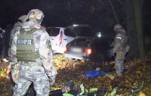 Били битами и запугивали: спецназовцы задержали банду похитителей двоих людей (фото)