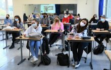 В Минздраве рассказали, сколько сейчас в Украине болеет COVID-19 учеников и учителей