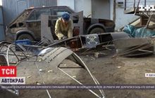 В Одессе скульптор сделал из старой машины трехметрового краба (видео)