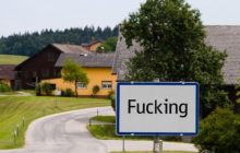 Втомилися від насмішок: жителі австрійського села Fucking вирішили змінити назву