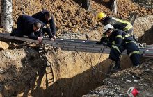 У Миколаєві робітників засипало ґрунтом - один з них знаходиться на глибині 6 метрів (фото)