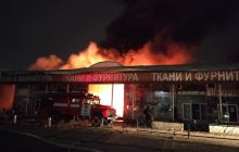 У Харкові вночі сталась масштабна пожежа на ринку "Барабашово" (фото, відео)