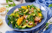 Вкусный салат с копченой курицей: рецепты аппетитного блюда