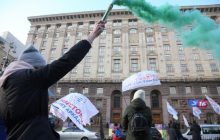 У столиці відновлено рух транспорту вулицею Хрещатик (фоторепортаж)