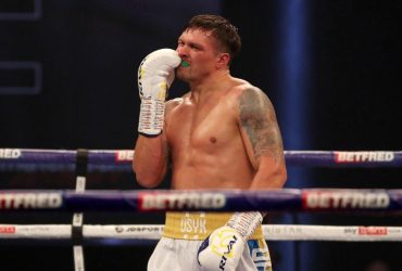 Не шкодую: Усик зізнався, що втратив чимало грошей через свою позицію (відео)