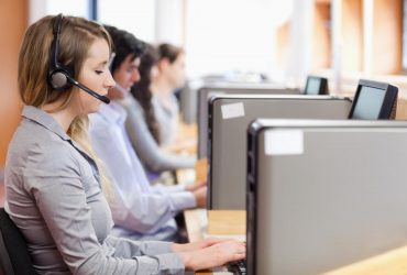 МОЗ відкрило контакт-центр, де можна отримати інформацію по виплатах зарплат медикам