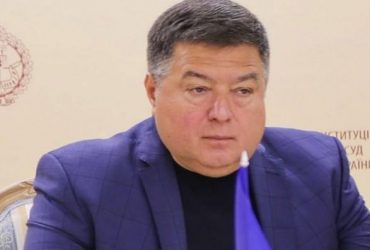 Экс-главу КСУ Тупицкого, который находится в розыске и заочно арестован в Украине, заметили в Вене (видео)