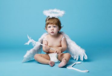 Іменини в березні 2022 року: всі дні ангела і кращі імена для дітей