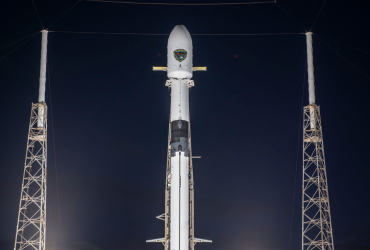 SpaceX запустила военный GPS-спутник (видео)