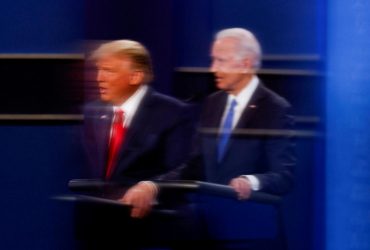 Трампа и Байдена на выборах ждет жесткая гонка: результаты свежего опроса