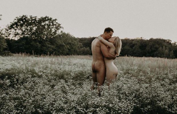 Секс-символ українського кіно пробігся голяка (відео)