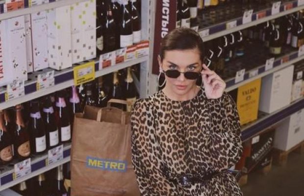 Розповніла Анна Седокова в "леопарді" здивувала шанувальників (фото)