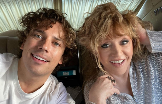 Оголений Максим Галкін показав "мокре" фото з дітьми