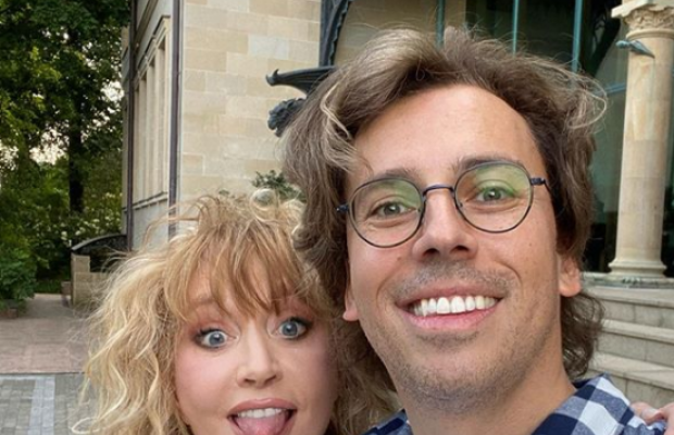 Пугачева сменила прическу и заметно помолодела (фото)