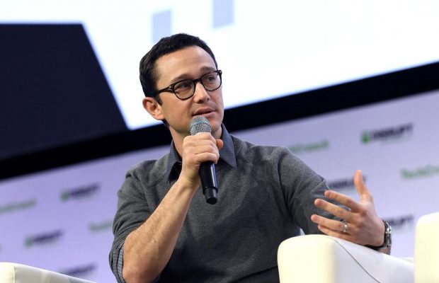 Известный голливудский актер ищет фото Украины для нового проекта: попросил о помощи украинцев