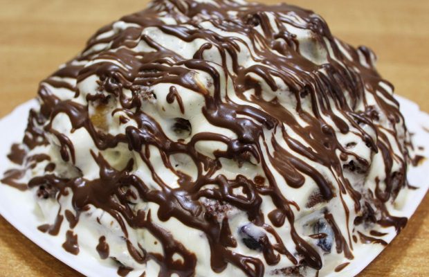 Вершково-фруктовий торт "Кучерявий пінчер": як приготувати неймовірний смаколик