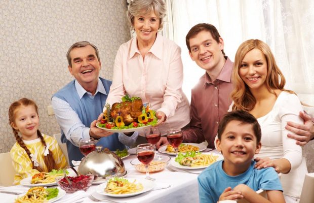 У чому сенс Дня подяки: як відзначати в Україні, яких традицій дотримуватися