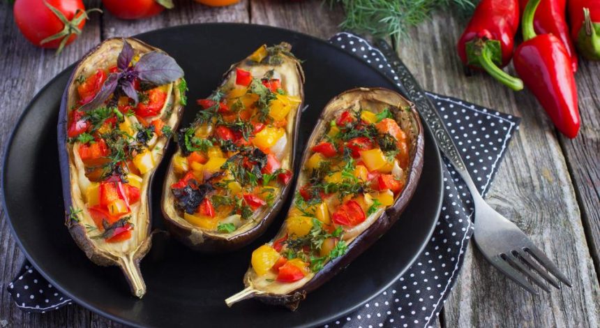 Фаршированные баклажаны: вкусные рецепты замечательной праздничной закуски