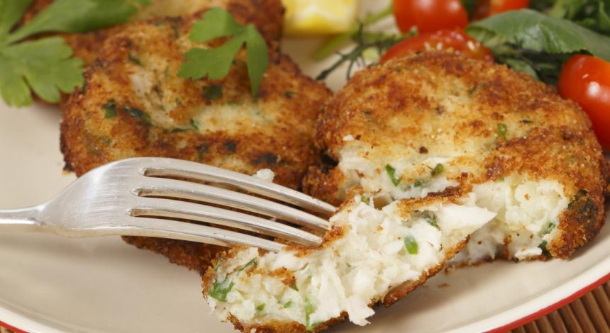 Сочные рыбные котлеты: как приготовить жареные, в духовке и на пару