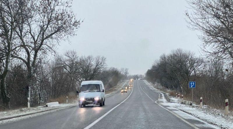 Гололед на одесской трассе / фото usionline Гололед на одесской трассе / фото usionline