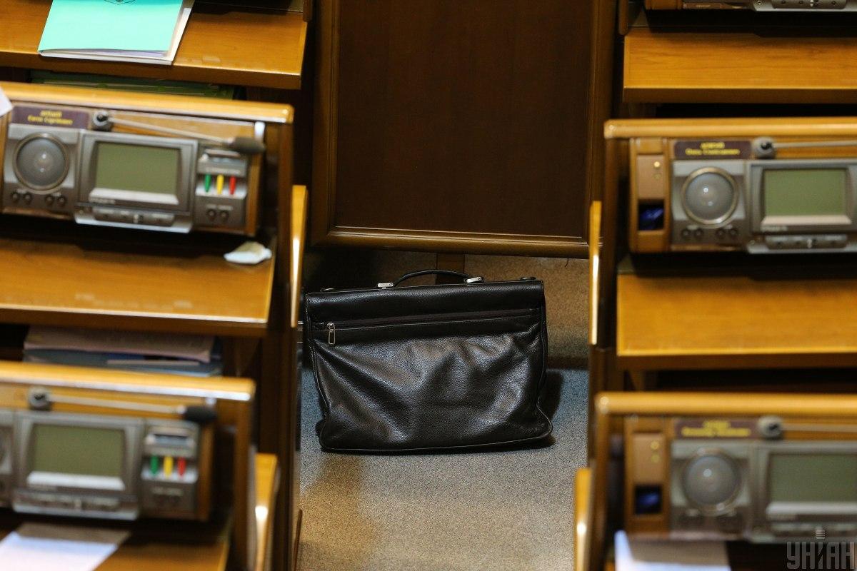Какие зарплаты у украинских чиновников / фото УНИАН, Николай Лазаренко Какие зарплаты у украинских чиновников / фото УНИАН, Николай Лазаренко