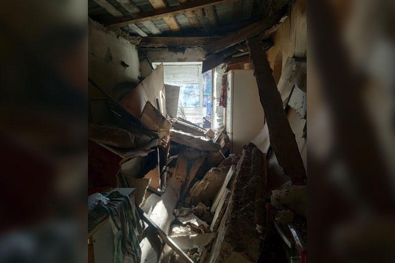 В Кривом Роге достали девочку из-под завалов / фото dp.dsns.gov.ua В Кривом Роге достали девочку из-под завалов / фото dp.dsns.gov.ua