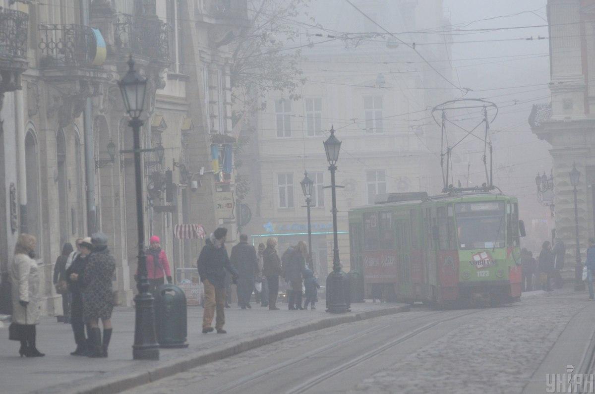У Львові оголошено попередження про туман / фото УНІАН У Львові оголошено попередження про туман / фото УНІАН