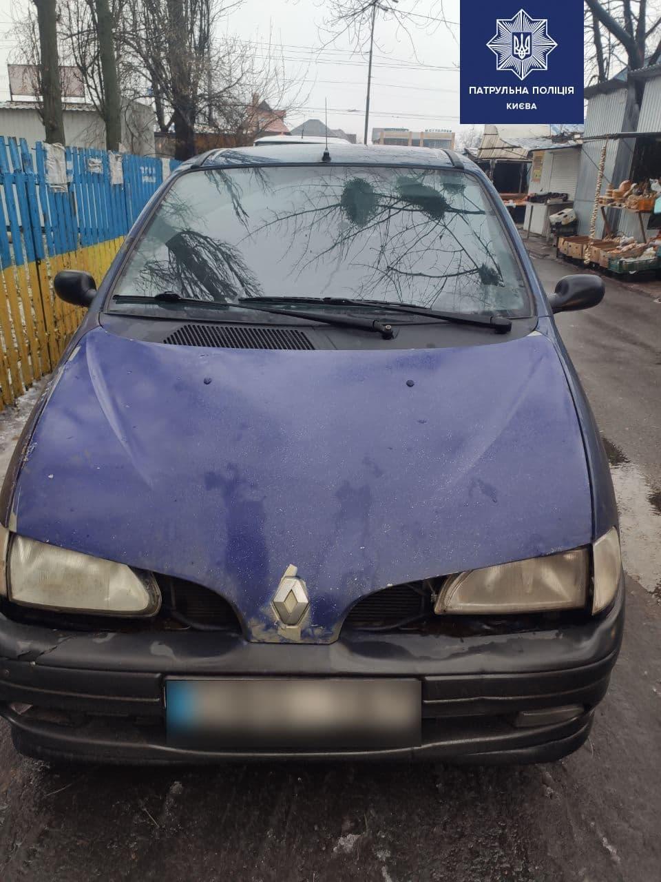 Викрадачі втекли на авто / Патрульна поліція Києва Викрадачі втекли на авто / Патрульна поліція Києва