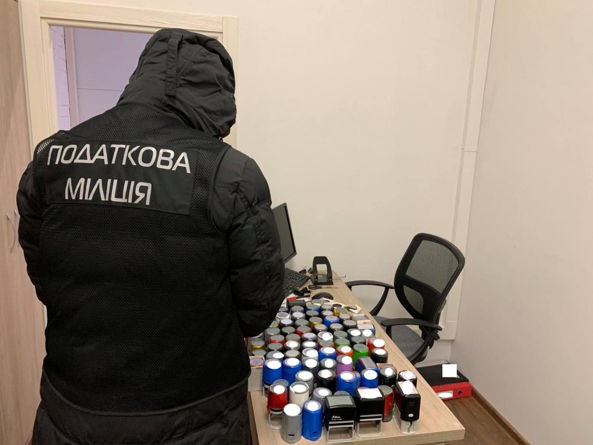 Организованная преступная группа осуществляла свою деятельность для уклонения от уплаты налогов в особо крупных размерах / Скриншот с Facebook Организованная преступная группа осуществляла свою деятельность для уклонения от уплаты налогов в особо крупных размерах / Скриншот с Facebook