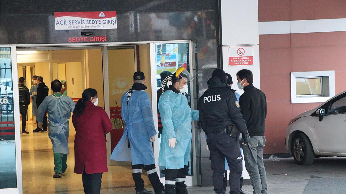 По меньшей мере восемь человек стали жертвами взрыва кислородного аппарата в больнице в городе Газиантеп / фото aa.com.tr По меньшей мере восемь человек стали жертвами взрыва кислородного аппарата в больнице в городе Газиантеп / фото aa.com.tr