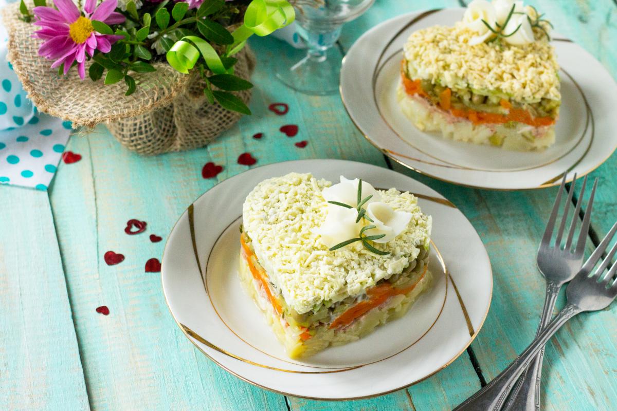 Важное условие вкусного салата - качественная рыба / фото ua.depositphotos.com