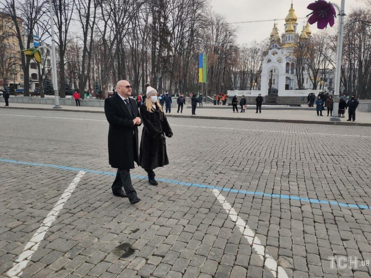 Михайло Добкін прийшов на церемонію прощання з мером Харкова Геннадієм Кернесом/ фото ТСН Михайло Добкін прийшов на церемонію прощання з мером Харкова Геннадієм Кернесом/ фото ТСН