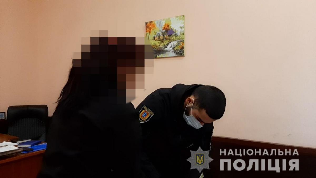 За содеянное злоумышленнице грозит лишение свободы от пяти до восьми лет / фото Нацполиция За содеянное злоумышленнице грозит лишение свободы от пяти до восьми лет / фото Нацполиция