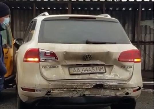 В ДТП пошкоджено 5 автівок / скріншот В ДТП пошкоджено 5 автівок / скріншот