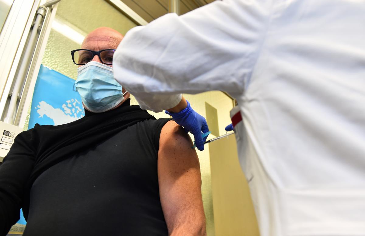 В Беларуси стартовала вакцинация населения российским "Спутник V"/ фото REUTERS
