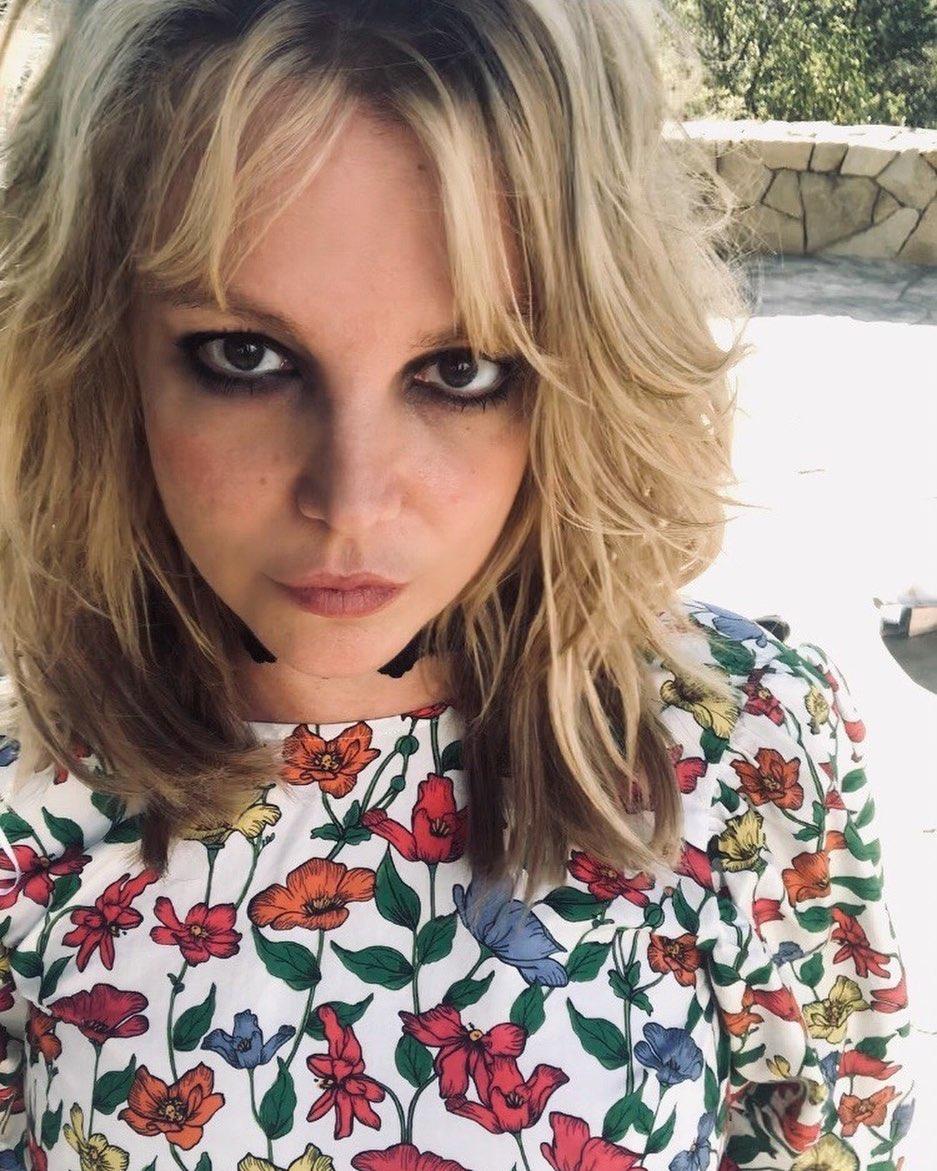 Спирс показала странный танец / instagram.com/britneyspears Спирс показала странный танец / instagram.com/britneyspears