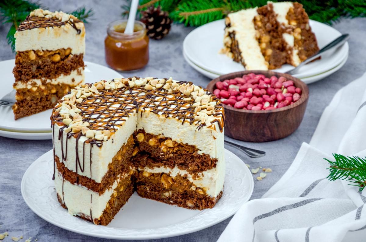 Торт Сникерс на сковороде — рецепт с фото пошагово