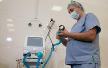У лікуванні пацієнтів із COVID-19 задіяно майже 81 тисячу медиків