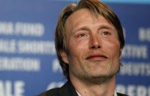 "Фантастические твари 3": Мадс Миккельсен впервые рассказал, как сыграет вместо Джонни Деппа
