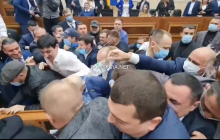 У будівлі Одеської облради під час сутички між депутатами постраждали поліцейський і нардеп