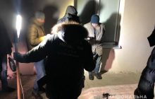 Во время задержания под Киевом преступник бросил в силовиков гранату и открыл огонь (видео)