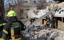 У Дніпрі чоловіка на смерть придавило бетонною плитою (фото, відео)