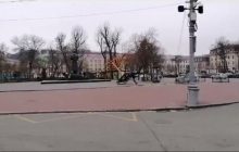 Полиция установила личность мужчины, который повалил ханукальный светильник в Киеве