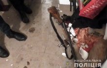 В Хмельницкой области мужчина угрожал ружьем медикам и полицейским - переговоры вели почти три часа (фото)