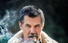 52-летний звезда "Мстителей" полностью разделся для фото