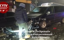 У Києві п'яний водій виїхав на зустрічну смугу й розтрощив три авто на світлофорі (фото, відео)