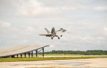 Американский истребитель впервые взлетел с помощью трамплина