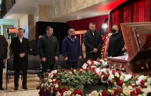 В Оперном театре Харькова прошла церемония прощания с Кернесом (фото, видео)