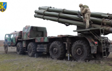 Ukrainian military conducting maneuvers with Smerch MRL systems near Crimea (Video)